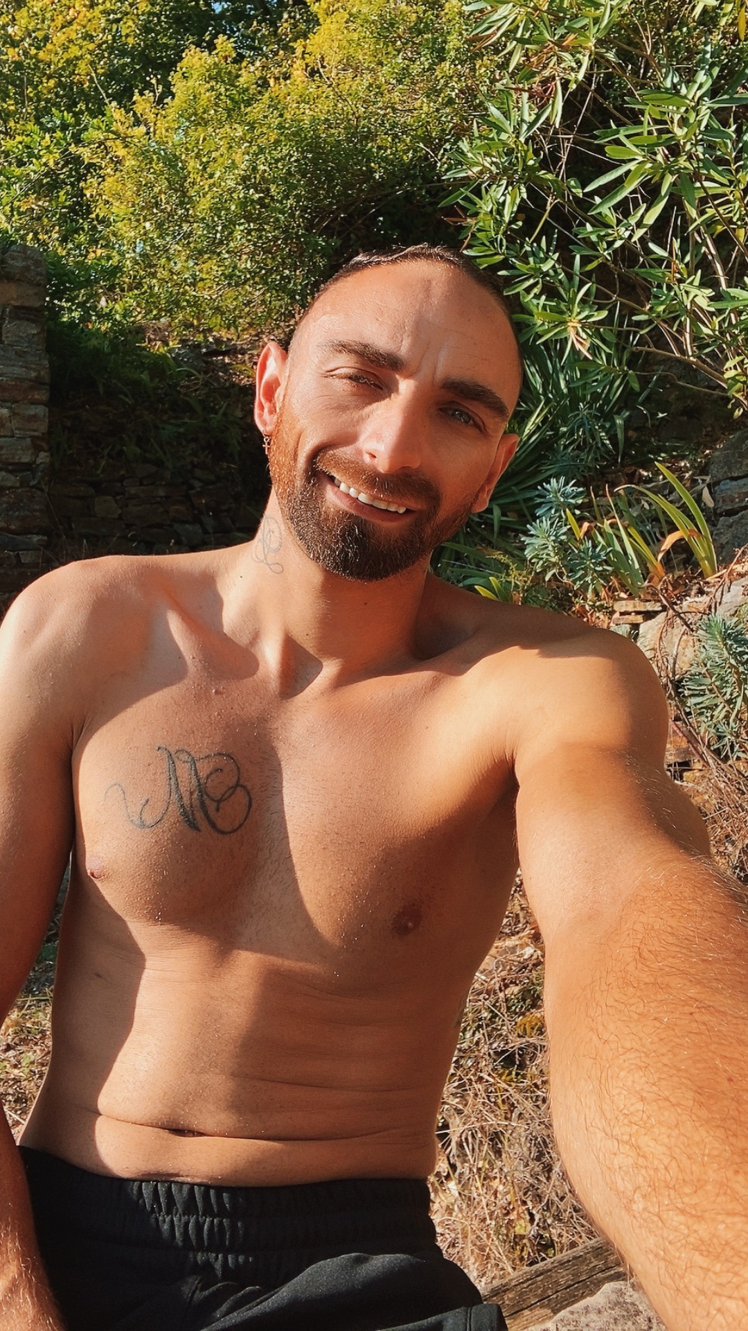 Angello - Saint-Julien - Var | Rencontre libertine